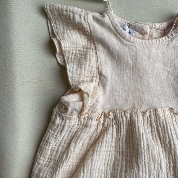 Zara Baby Dress with Bloomers 1-3 months & 3-6month - Picture 3 of 12
